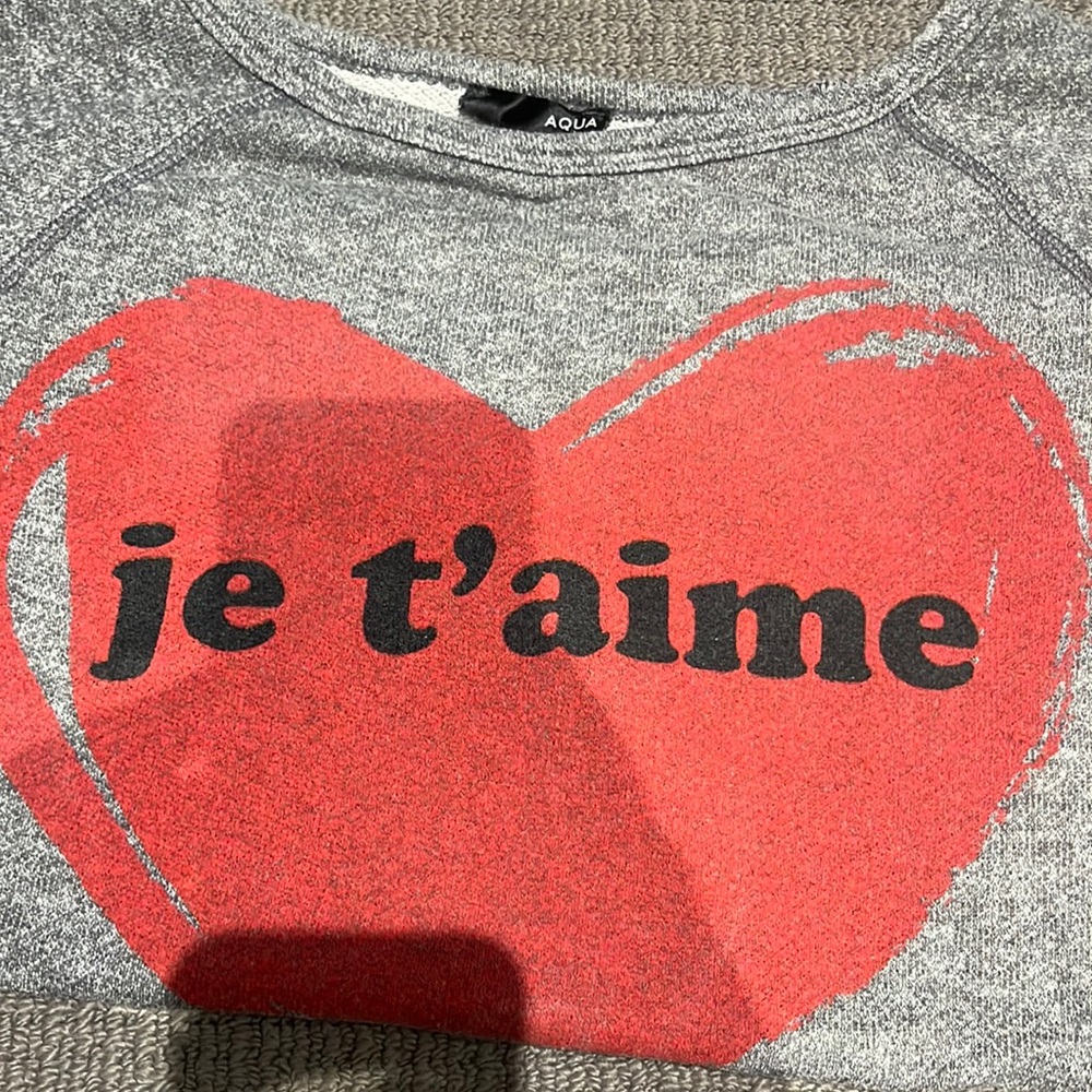 Sweatshirt